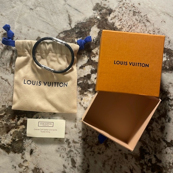 Louis Vuitton Bracelet - Picture 1 of 4